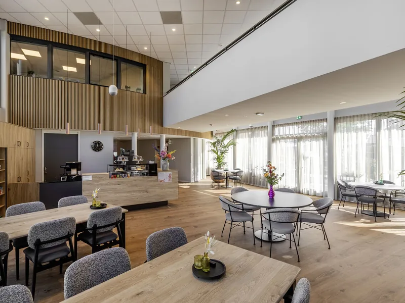 De wachtkamer zit vol, de praktijk zit klem